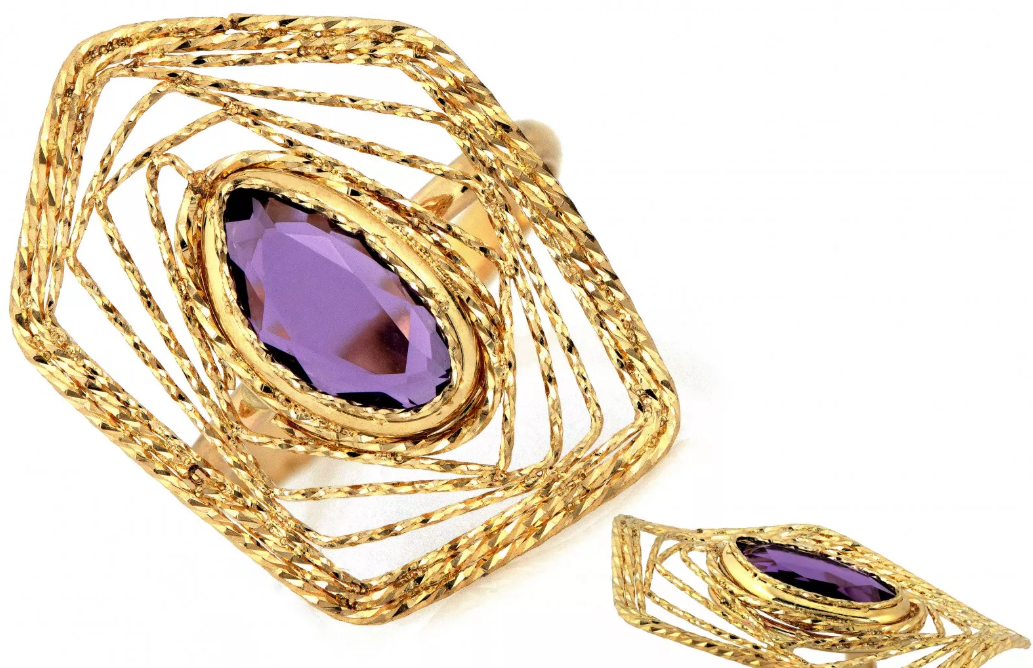 Zlatý prsteň s prírodným ametystom – originálny kúsok, ktorý zvýrazní osobnosť svojej nositeľky.