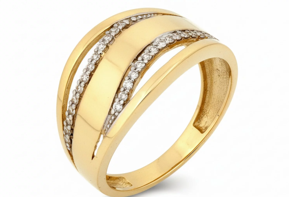 Zlatý prsteň so zirkónmi v dvojitom rade – žiarivý doplnok, ktorý zvýrazní pôvab a eleganciu každej ženy.