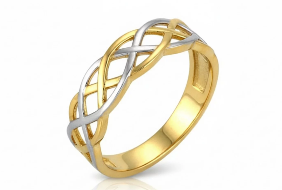 Elegantný zlatý prsteň s jemným prepletaným dizajnom v dvojfarebnom prevedení
