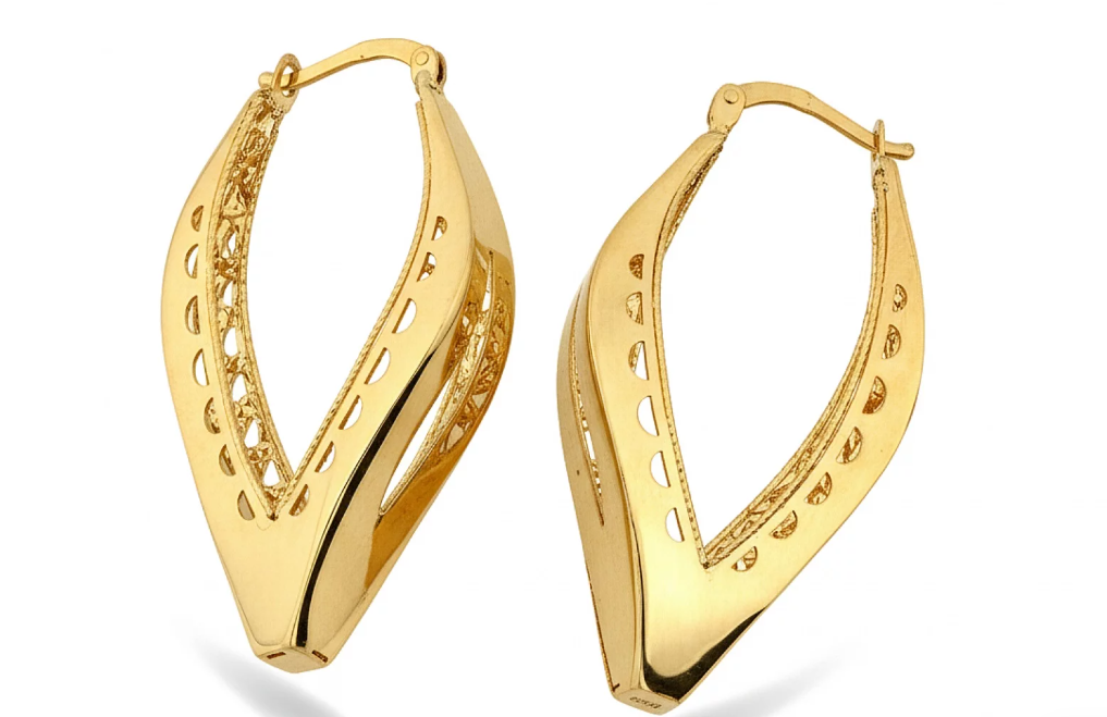 Luxusné zlaté náušnice Lunaria Leaf očaria jemným organickým tvarom listu a perforovaným detailom, ktorý vytvára hru svetla pri každom pohybe. Elegantný šperk pre ženy milujúce nadčasový štýl a prirodzený luxus.